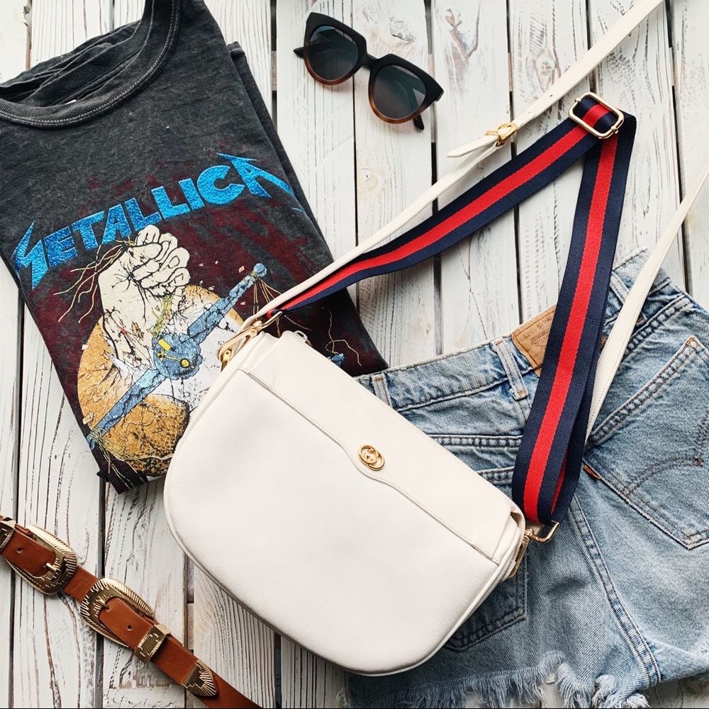 VINTAGE GUCCI MICRO GG WHITE ZIP SADDLE HANDBAG